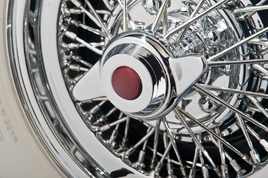  Chrysler D&rsquo;Elegance by Ghia 1952 года  (фото 2 из 25)
